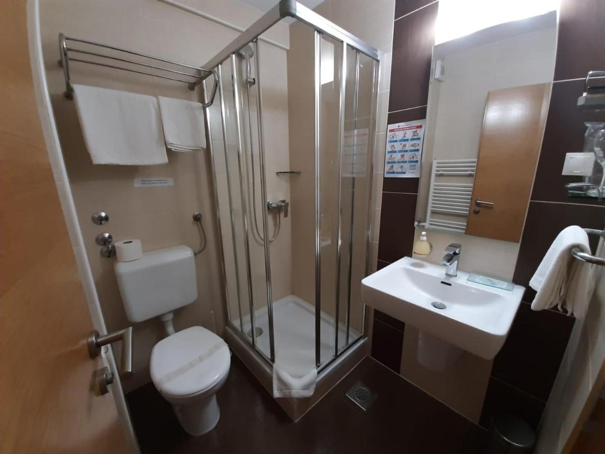 Hotel Garic Garesnica Экстерьер фото