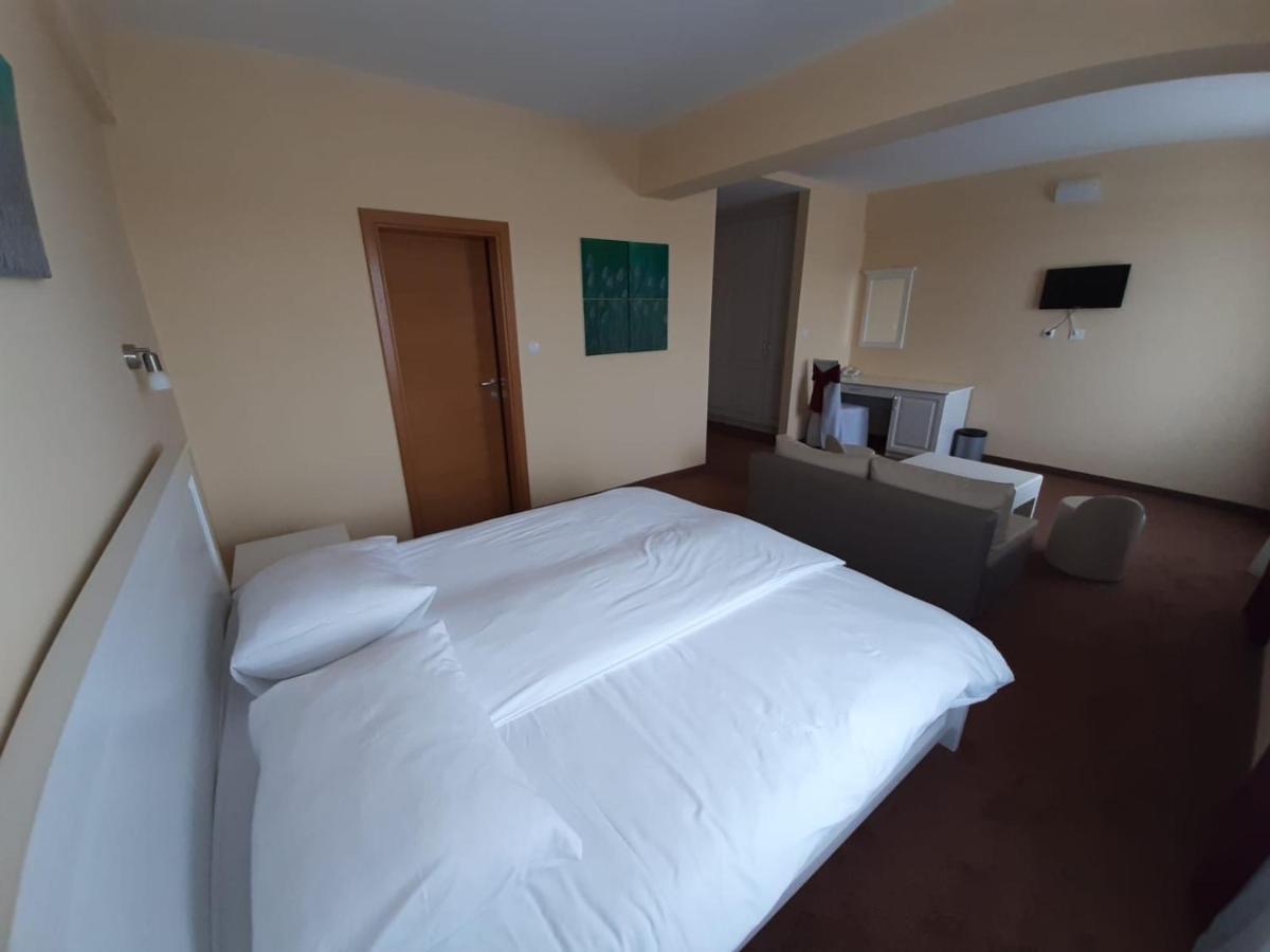 Hotel Garic Garesnica Экстерьер фото