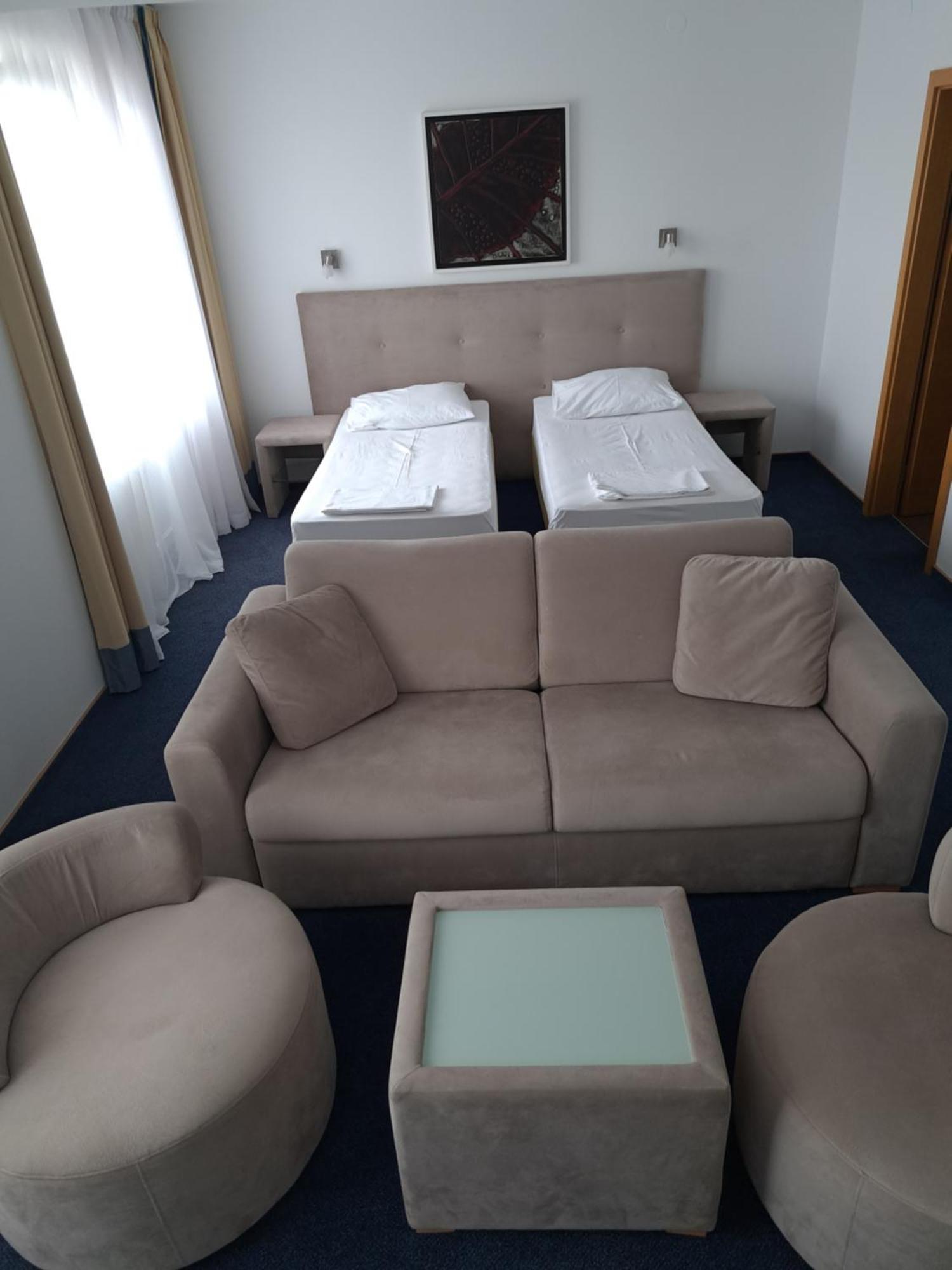 Hotel Garic Garesnica Экстерьер фото