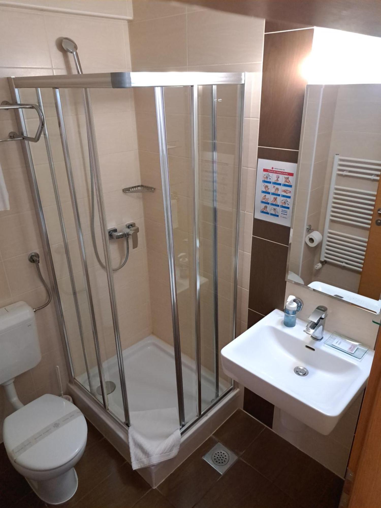 Hotel Garic Garesnica Экстерьер фото